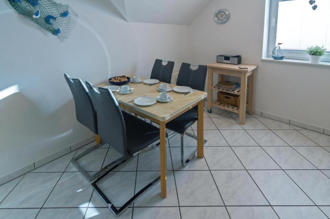 Ferienwohnung-Noerddiek-Strandnaehe-Meerblick Norddeich  Esterno foto